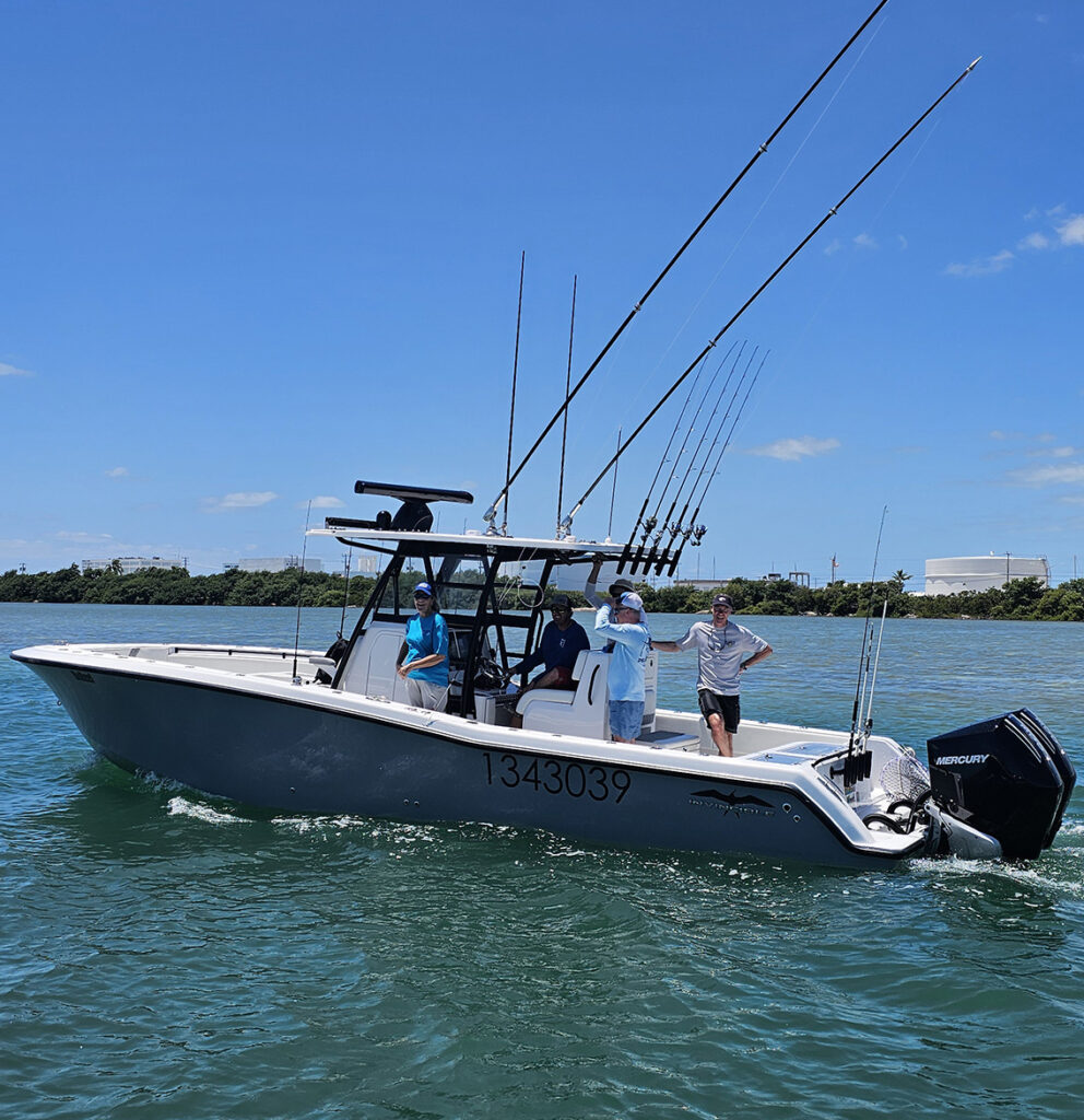 33 ft invincible-Offshore Charters